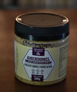 amendomel-chocolate-branco-com-passas